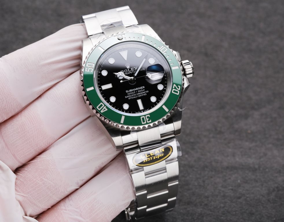 GreenC factory [high version] 2021 latest model Rolex Aqua Ghost real 41mm size and original consistent, 4 corner lugs smaller, strap buckle wider! Face plate 6 o'clock position of the SWISS MADE word in the middle of th