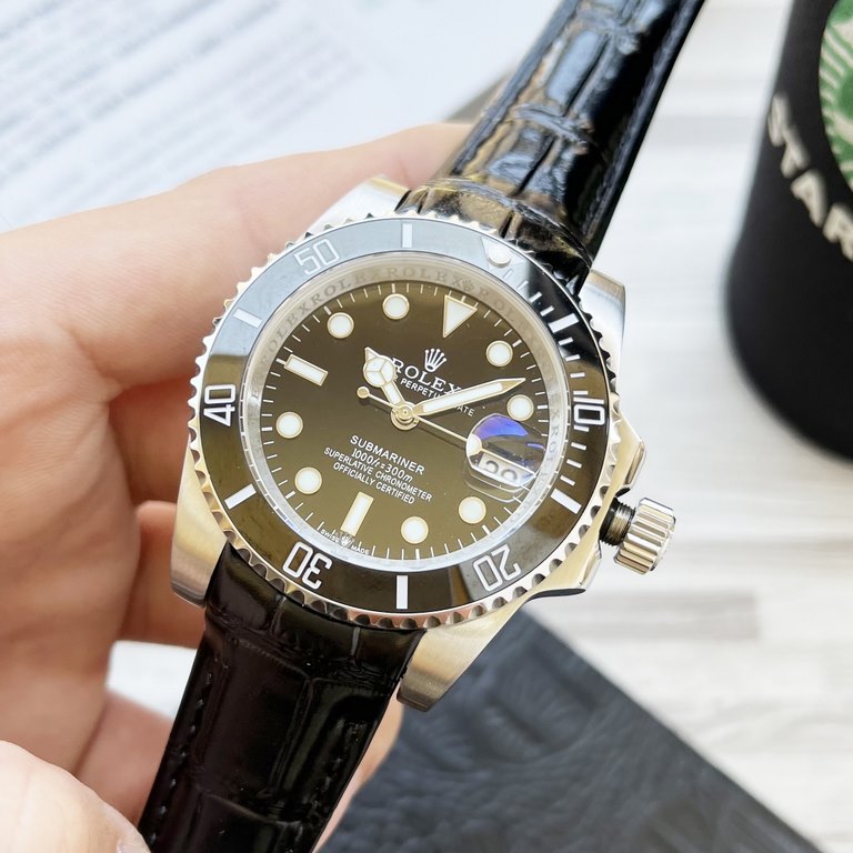 Rolex top plaything poisonous goods, do not like to hit the street watch water ghost you, he is definitely your soulmate. With Rolex's most classic submarine series water ghost as a prototype, after the ring mouth of the