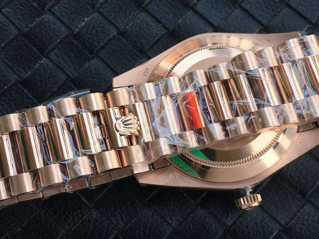 Upgrade V2 version EW Chengpin spent 8 months on the market Rolex The highest version on the market    weekly log type 3255 machine Original 1 to 1 open mold Professional size 40 mm a card one Authentic Warranty Card Ins