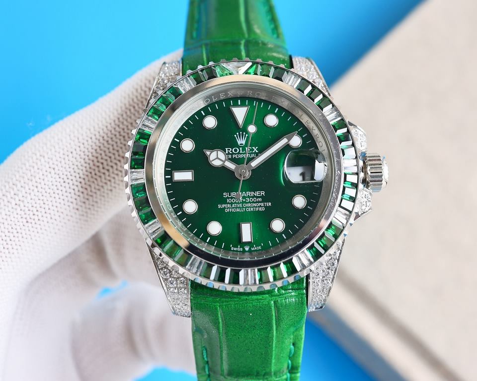 New products Rolex top plaything poisonous goods, do not like to hit the street watch water ghost you, he is definitely your soulmate. With Rolex's most classic submarine series water ghost as a prototype, after the ring