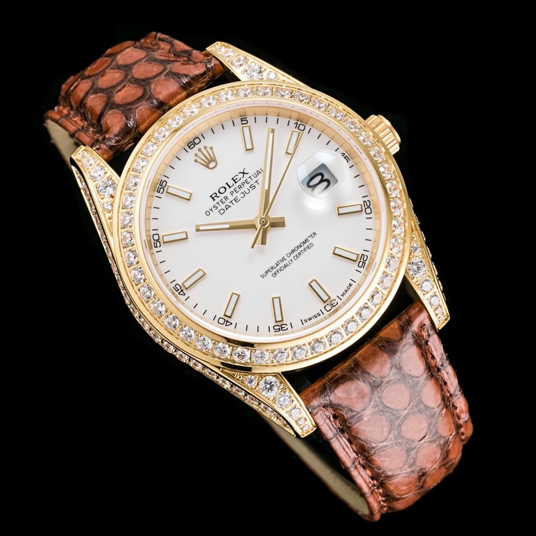 The highest version! The Rolex Full Diamond Log is known for its class. Vacuum plating, no color loss! Re-launch the upgraded version of the watch! Genuine snakeskin strap! The dial and case are set with luxurious diamon