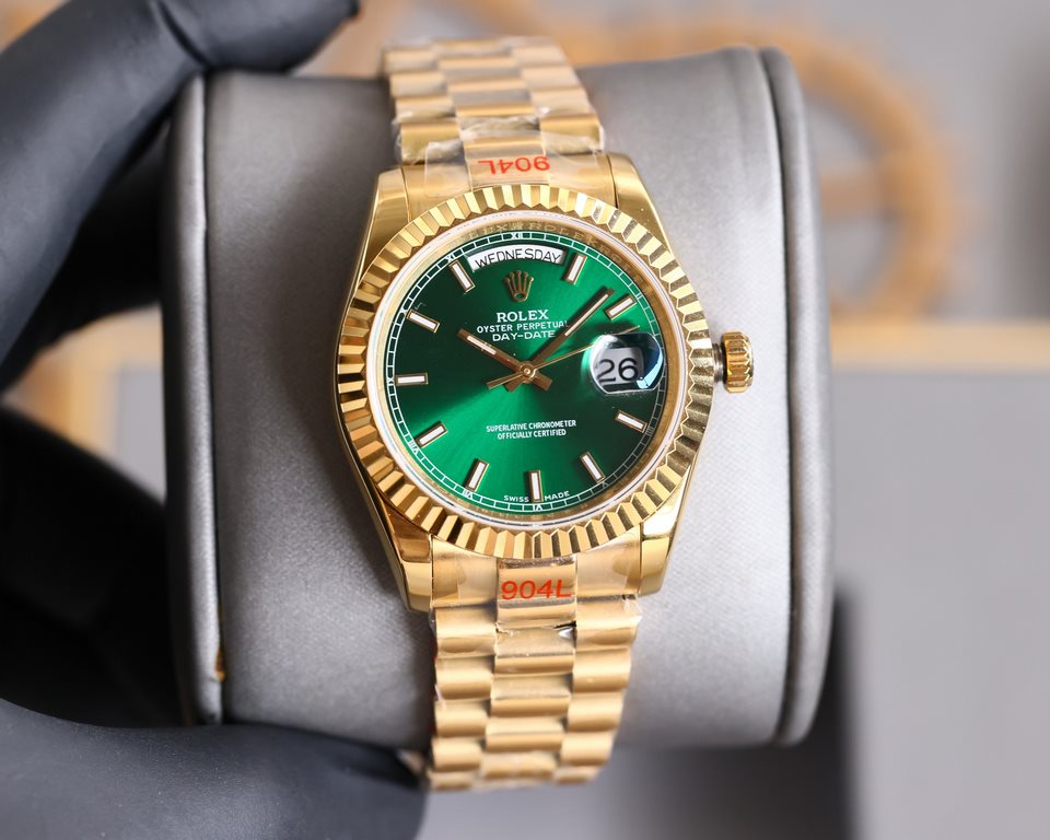 (pictured above with high concessions) 2022 New Rolex Oyster Log 36 Series1 With the new Rolex caliber 2836;2 Almost the same thickness as the original 11.7mm 36mm diameter;3 Polished word studs; top Swiss ice blue lumin