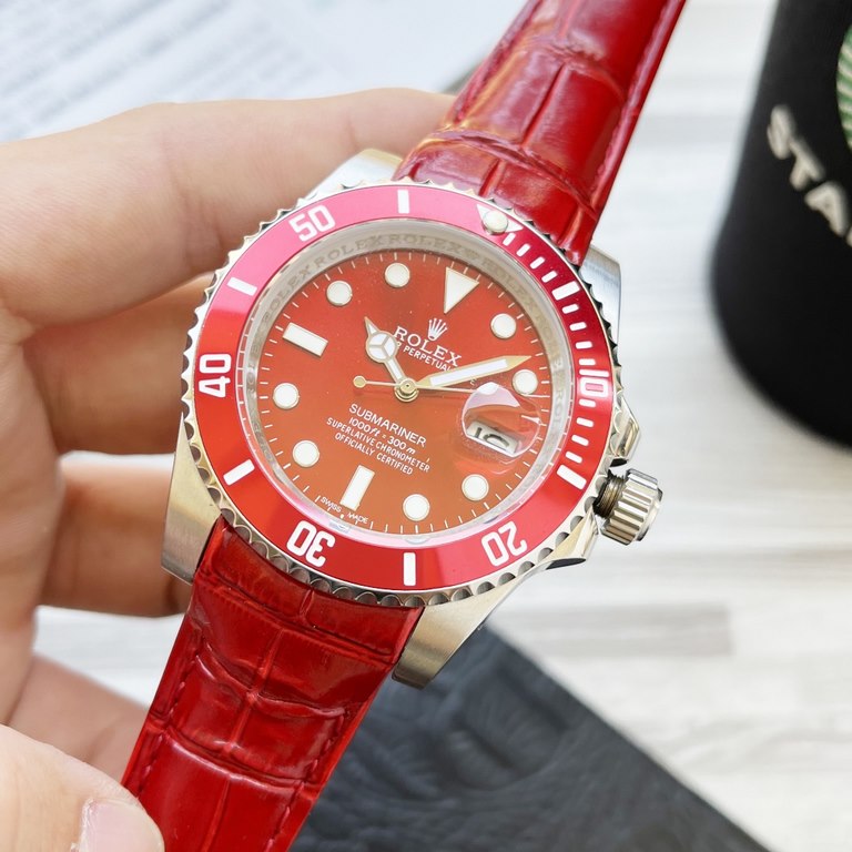 Rolex top plaything poisonous goods, do not like to hit the street watch water ghost you, he is definitely your soulmate. With Rolex's most classic submarine series water ghost as a prototype, after the ring mouth of the