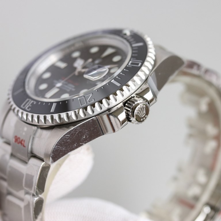 Rolex SEA-DWELLER Ghost King [Black Diamond] 43mm single red copy of the essence of the parallel generation version of the Ghost King SEA case in steel to reach the same with the genuine, the original process of ceramic 