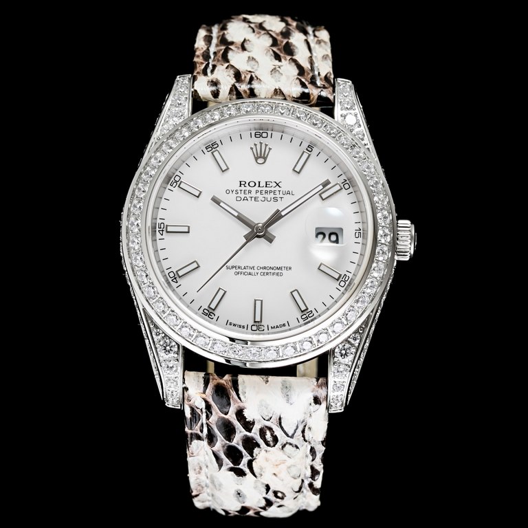 The highest version! The Rolex Full Diamond Log is known for its class. Vacuum plating, no color loss! Re-launch the upgraded version of the watch! Genuine snakeskin strap! The dial and case are set with luxurious diamon