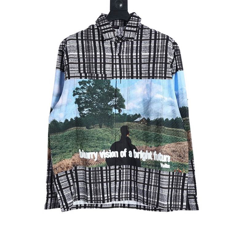 Louis Vuitton 23ss Cotton Shirt JacketA summery addition to geometric outerwear inspired by the classic patterns of the FallWinter 2023 catwalks The sharp checkered background is emblazoned with a scenic print that resem