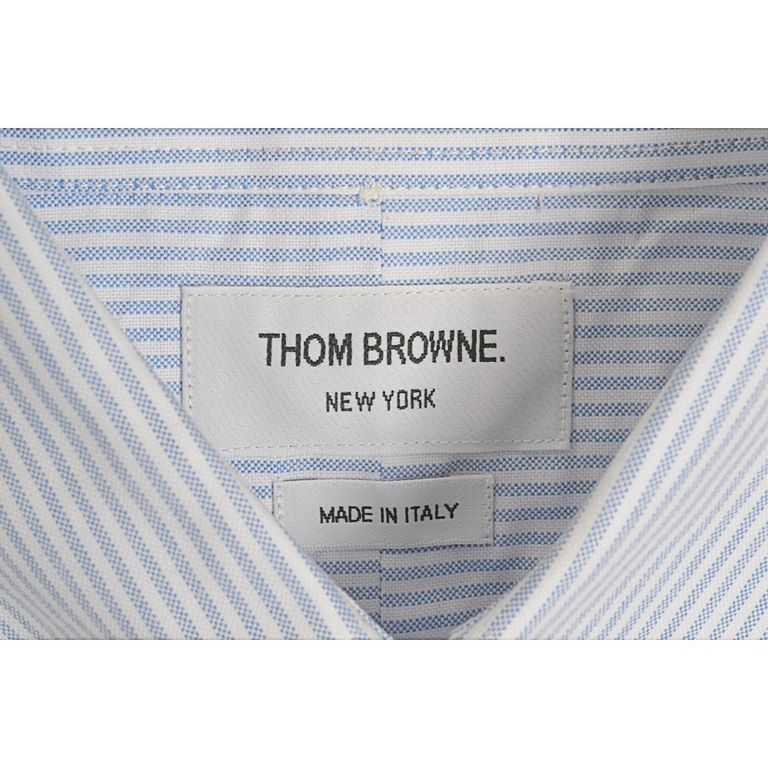 Thom BrowneTom Browne TB Two Sleeve Three Color Woven Stripe ShirtSize：1 2 3 4The most classic, classic, classic model of TB family. Purchased from Macau   zp one to one replica, imported fabrics, double sleeve logo webb