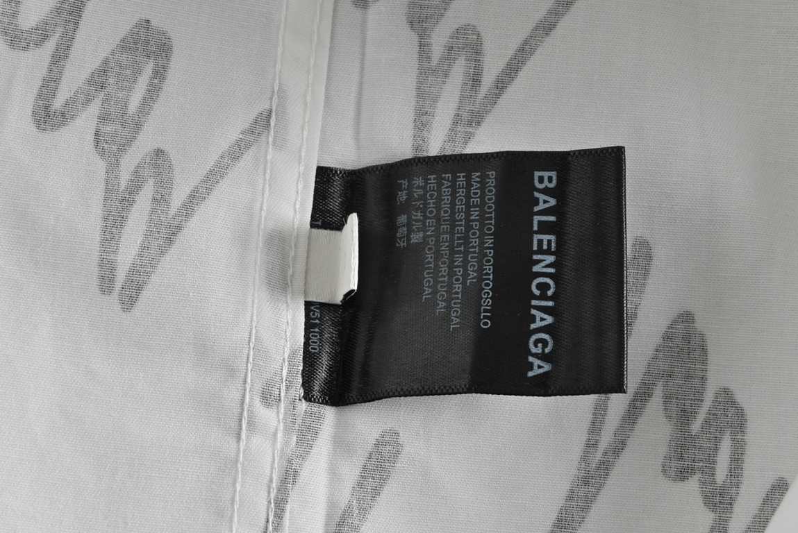 BalenciagaBalenciaga 23Fw Full Print Signature Monogrammed Shirt-White color.The fabric is made of 40s40s combed cotton plain fabric with a gram weight of 145g, the material does not add water soft oil and silicone oil i