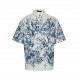 Louis VuittonLouis Vuitton 23ss Coral Seaweed Print Short Sleeve ShirtThis fresh short-sleeve shirt features the collection's MonogramAquagarden pattern, whose coral and seaweed leaves and aqua hues are complemented by e