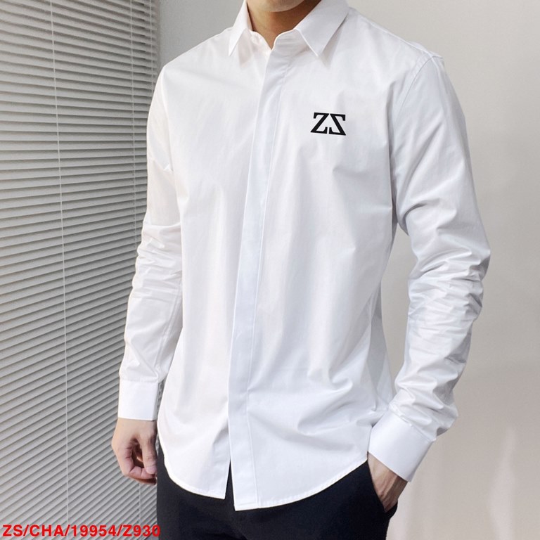 ZS ZEGN new monogrammed double-layer heavy duty shirts monograms whether it is a T shirt or a sweater is a hit item every year large area of the front print using a large Konrad digital printing machine direct spraying t