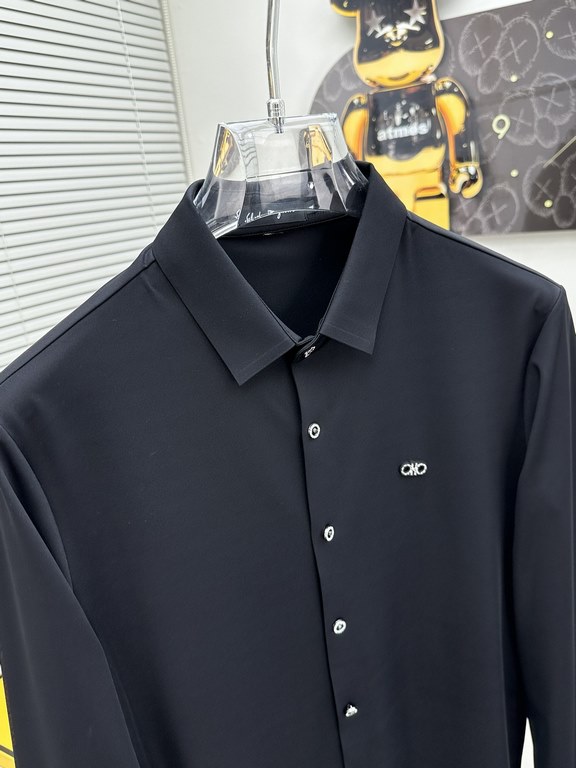 Ferragamo high-end quality! Original three standard! 2023 early fall newest products, counter synchronization is available, original single hard goods, fashion casual long-sleeved shirt, comfortable on the body! Eye-catc