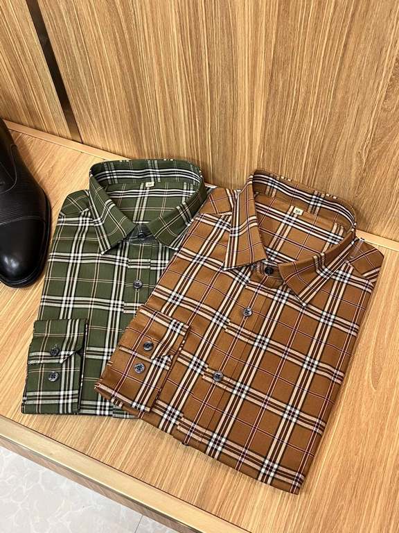 (High version) Burberry casual plaid shirtHas always been an essential item this season A good shirt highlights more than just temperament, counter models Details do unique Burberry shirt is very concerned about the qual