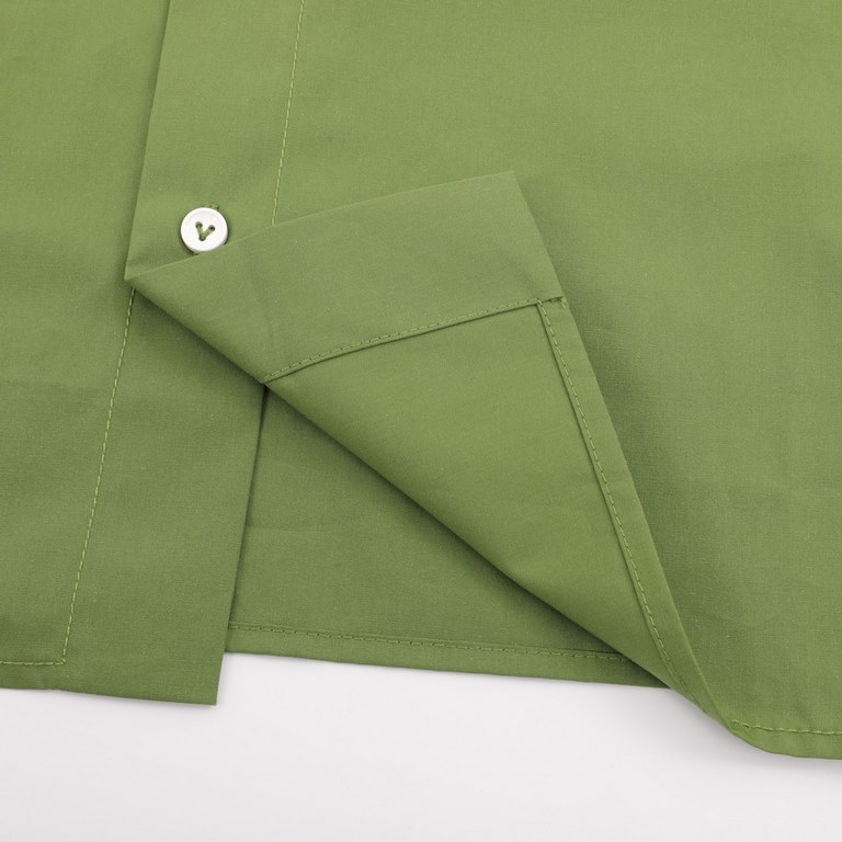 BOTTEGA VENETA Ploughman BV 23SS Side Woven Short Sleeve ShirtFabrics are custom woven and dyed, starting at 3000 meters per color, exclusive models! Side seam process requires special machine, also makes the production 