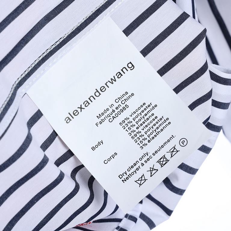 Alexander Wang Alexander Wang embroidered small label striped long-sleeved shirtThe original version of the purchase of Hangzhou counter yuan, due to customized fabrics and N times to adjust the chest leather pockets, re