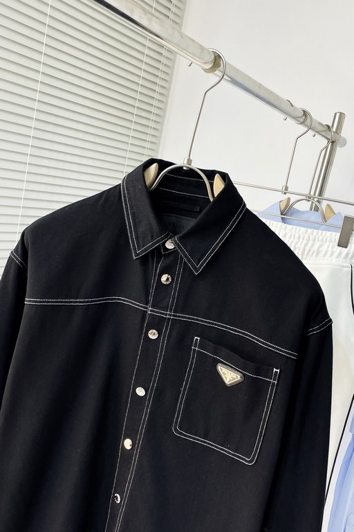 Single top Z428 PA  PRADA    2023 Early Fall New Washed Triangle Labeled Denim Shirt Jacket, casual retro and handsome a denim jacket, partial loose design, cool valiant feeling at a glance to love!!!!On the body is very