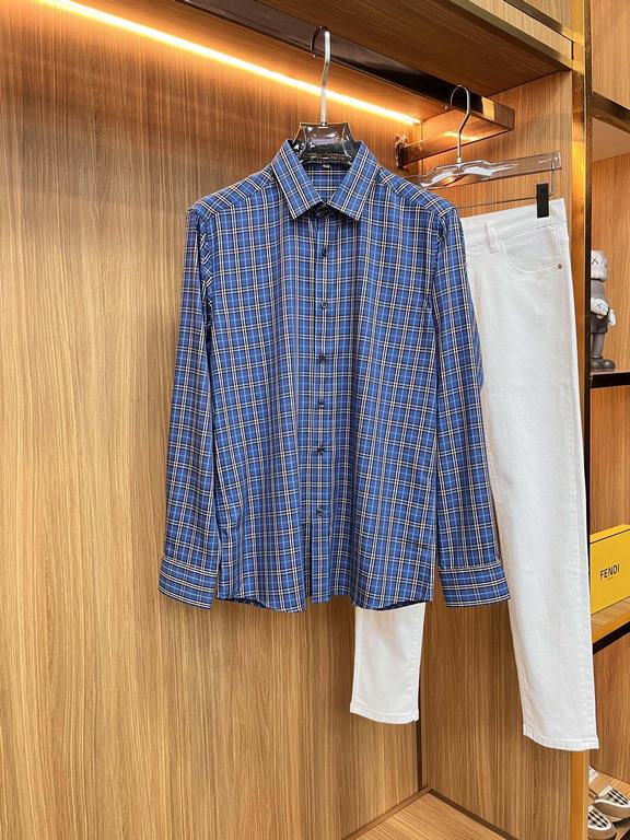 (High version) Burberry casual plaid shirtHas always been an essential item this season A good shirt highlights more than just temperament, counter models Details do unique Burberry shirt is very concerned about the qual