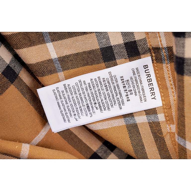 BurberryBurberry Classic Element Flannel Long Sleeve ShirtSize：S M LBBR brand's most representative of the classic striped shirt, the fabric is made of soft facecloth fabric, plaid counterpoint, yarn fixed weaving and dy