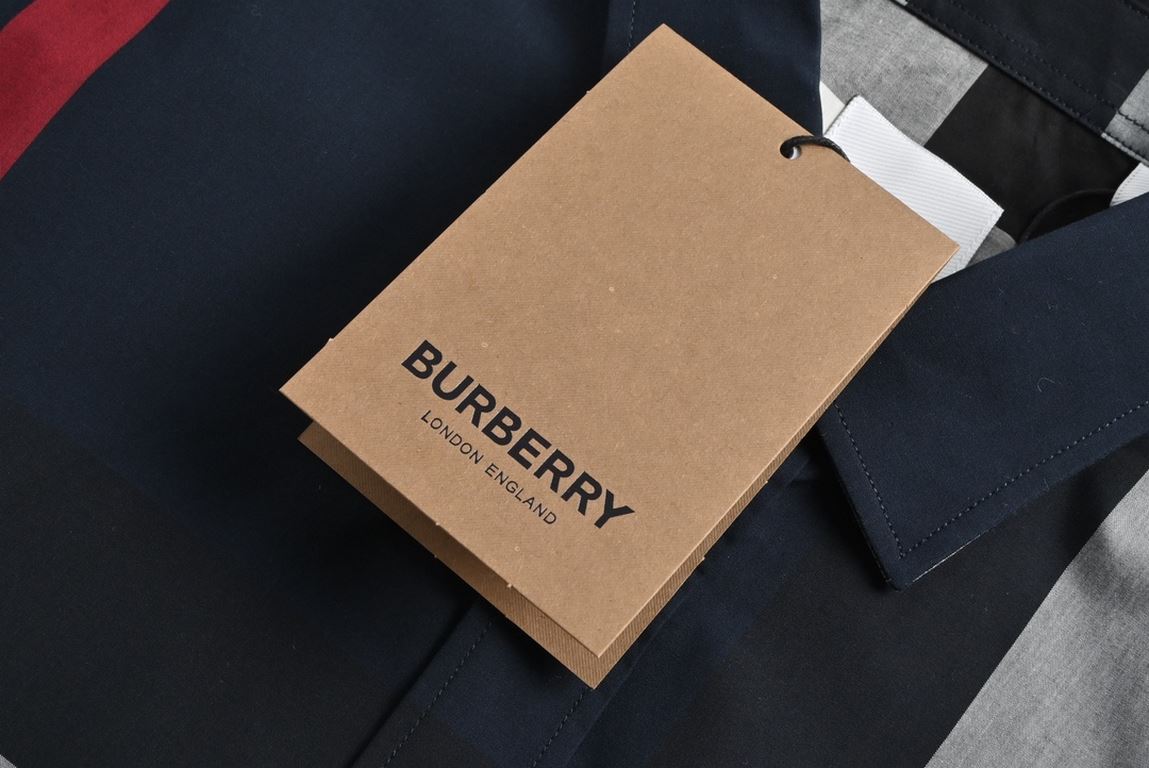 BurberryBurberry Classic Large Plaid ShirtCustomized original consistent 20 count combed cotton single yarn, yarn all custom dyed, finalized weave.Whether it is the size of the plaid line thickness are up to the level of