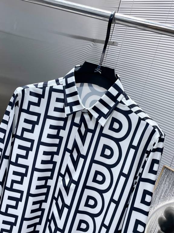 Fendi Fendi 2023ss new long-sleeve shirt shirt, high-end version! Counter customized fabrics Breathable comfort, impeccable details, brand elements design concept, reflecting high quality. Hand feel delicate and soft! Pr