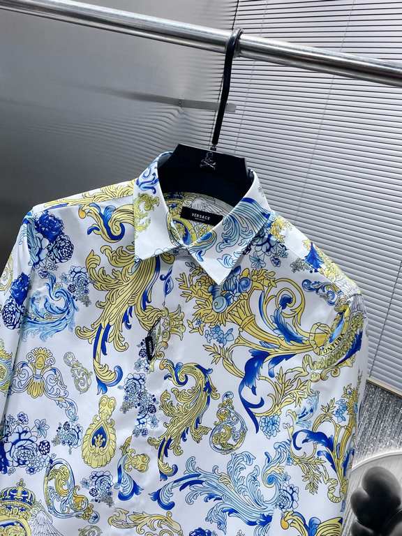 Versace Versace 2023ss new long-sleeve shirt Shirt, high-end version! Counter customized fabrics Breathable and comfortable, impeccable details, brand elements design concept, reflecting high quality. The handfeel is del