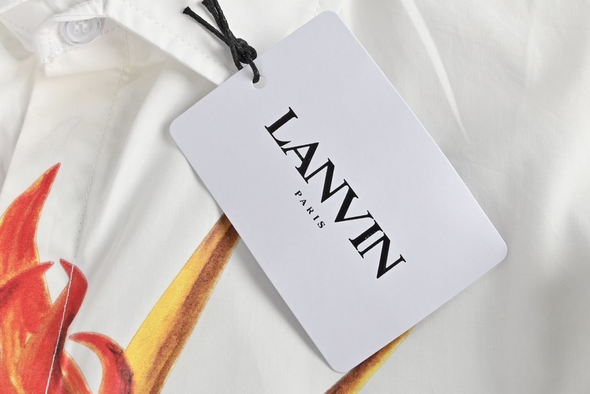 LanvinLangfan 22Fw Flame Love Print ShirtPoplin fabric, fabric selected genuine consistent 80 double yarn cotton poplin, using flat car hand sewing edge, shirt and part of the short sleeve are using flat car hand to go s