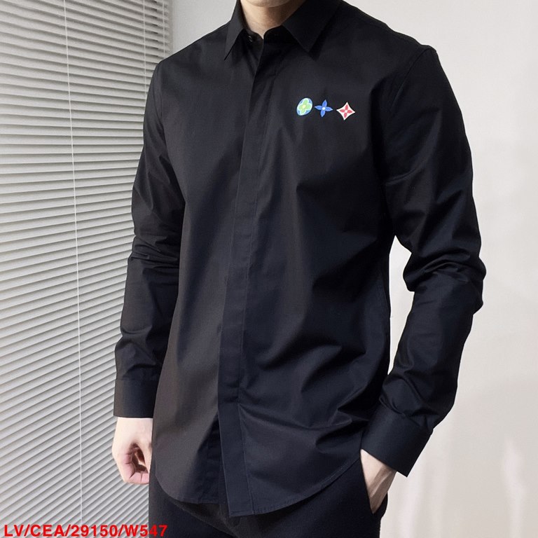 W547 LV   Louis  Deng   all must-have series, synchronized counter login Louis family's latest popularity products, classic Monogram, minimalist style, couples models of high-end casual shirts Louis family is currently p