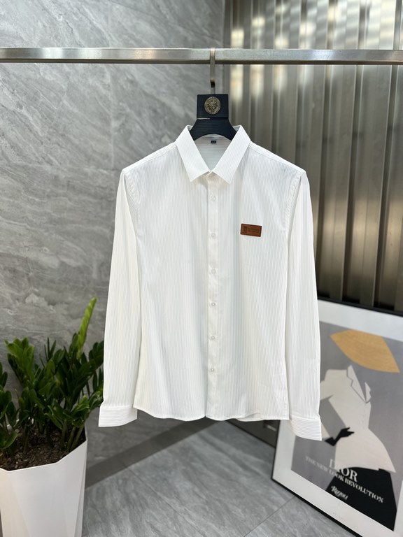 Bruti fall and winter new three complete label shirt good goods do not need much introduction Look at the details Counter size M-4XL 175140 recommended L Slim fit