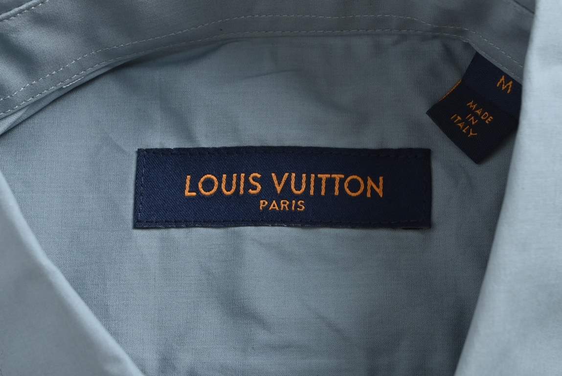 Louis VuittonLouis Vuitton 23ss Letter Pocket Print Long Sleeve ShirtOriginal 11 custom woven and dyed fabric, screen printing process on chest, professional shirt factory OEM, 11 customized buttons.Size S-L