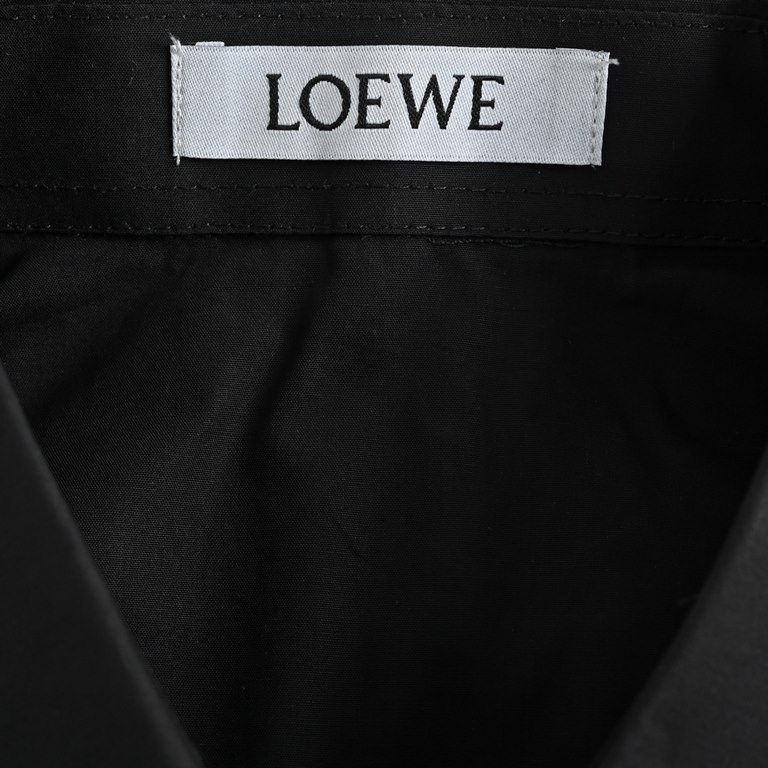 LoeweLoewe 23ss Co-branded Pocket Flame Embroidered Short Sleeve ShirtAdopting Casifa three-dimensional embroidery imported from South Korea 00 cotton, fabric features soft and comfortable silk luster, several times wash