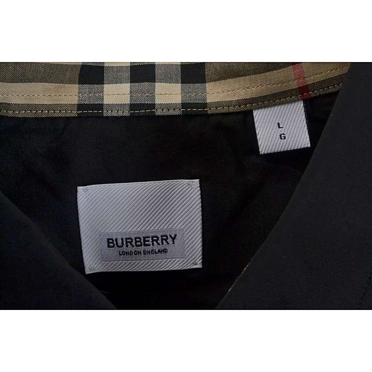 BurberryBurberry Classic Cuffed Check Long Sleeve ShirtSize：S M L XLBBR brand's most representative classic striped shirt, the fabric is made of double stranded 80 woven twill fabric, plaid alignment, yarn fixed weaving 