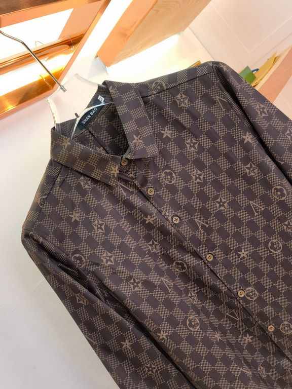 LV Louis Vuitton 2023ss new men's long sleeve shirt, high quality ready-to-wear! Customized fabrics Breathable and comfortable, impeccable details, brand elements design concepts, reflecting high quality. The handfeel is