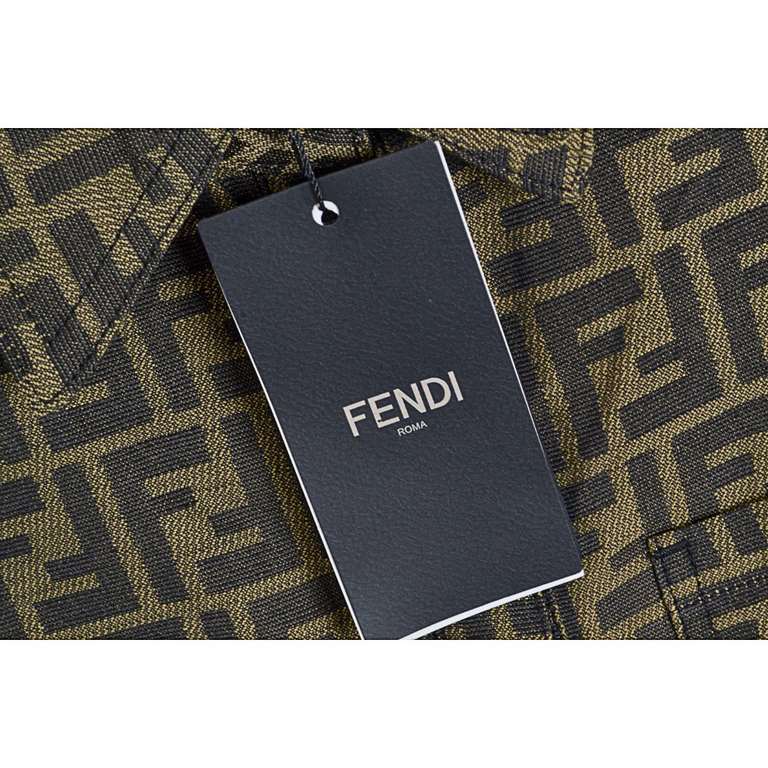 FendiFendi 22ss double F full print jacquard shirtSize：XS S M LThe original molded 80ss high density fabric with a silky texture, perfectly reproducing the zp feel.The fabric is made of brown customized full jacquard FF 