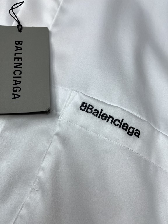 BALENCIAGA  Paris Family original single men's fashion models long-sleeved shirt, trading company channel goods, 23 fall and winter show collection, high value explosion of a shirt, the official website models and advert