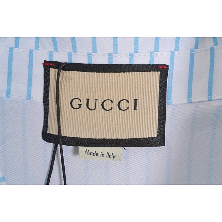 GucciGucci 22ss Printed Blue Striped ShirtSize：XS S M LCustom logo deep sea shell buttons, heavy duty embroidery crafted fabric, light blue, white and light blue GG stripe cut silk cotton from multiple collections, new f