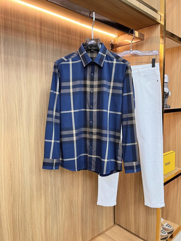 (High version) Burberry casual plaid shirtHas always been an essential item this season A good shirt highlights more than just temperament, counter models Details do unique Burberry shirt is very concerned about the qual