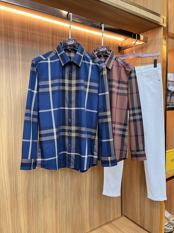 (High version) Burberry casual plaid shirtHas always been an essential item this season A good shirt highlights more than just temperament, counter models Details do unique Burberry shirt is very concerned about the qual