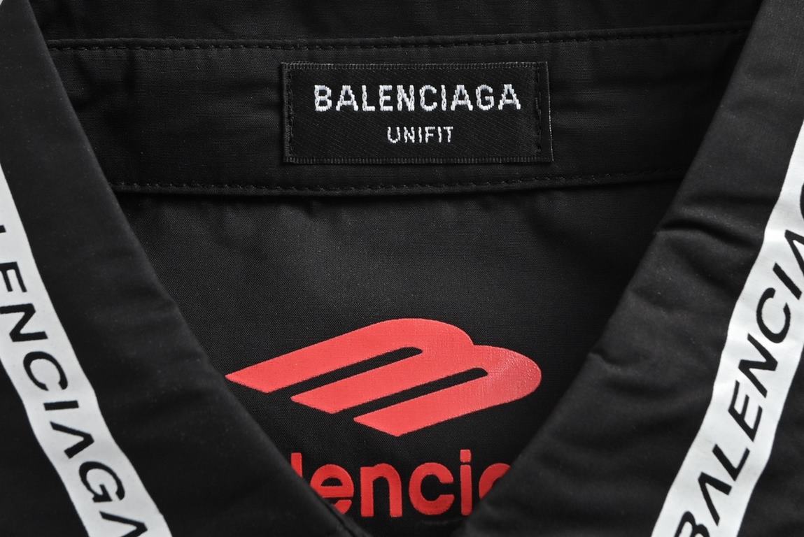 BalenciagaBalenciaga 23ss Full Print Racing Style Long Sleeve ShirtAdopting double embossing process, fine lines, left and right sleeve multi-element logo using printing process, shoulder hem using handmade abrasive effe