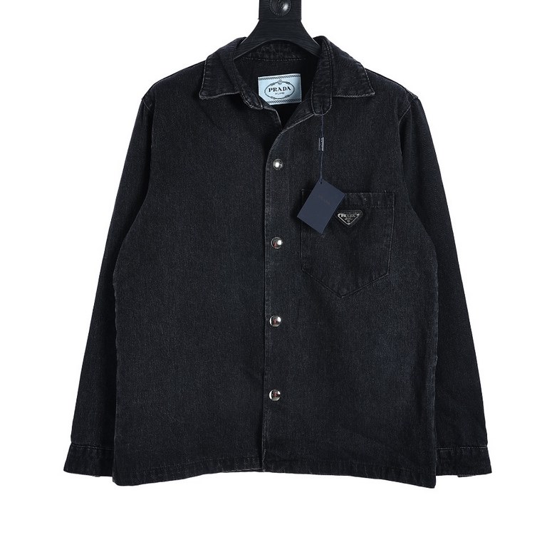 Prada washed denim shirt with triangular label.The whole garment is made of fixed weave heavyweight denim fabric, independent hardware open mold garment heavy duty washed into! Exclusive details of the door pockets fully