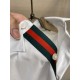 Gucci, fashion simple long-sleeved shirt, this lightweight cotton shirt is made of cotton texture fabric, classic simple design with a refreshing tone, the color is super super super super awesome, the most worthwhile to