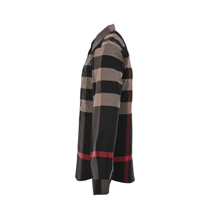 BurberryBurberry 23Fw New Colorway Large Plaid ShirtBBR brand's most representative striped elements shirt, the counter sales of the first paragraph. The fabric is made of double stranded 80 woven twill fabric, checkered