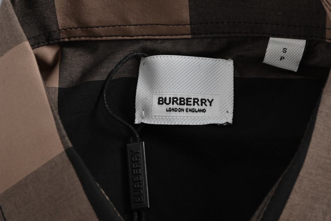 BurberryBurberry 23Fw New Colorway Large Plaid ShirtBBR brand's most representative striped elements shirt, the counter sales of the first paragraph. The fabric is made of double stranded 80 woven twill fabric, checkered