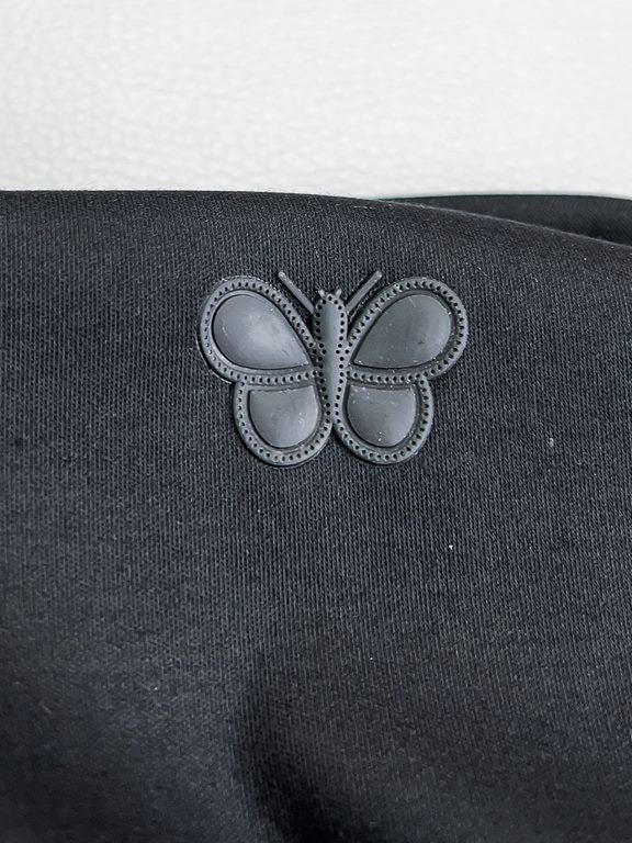 BV 23 Bottom ShirtMicrofleece woven fabric Fine textured fabric Comfortable to wear inside and outside Small butterfly logo embellishment A finishing touchOne color BlackSize M L XL 2XL 3XL