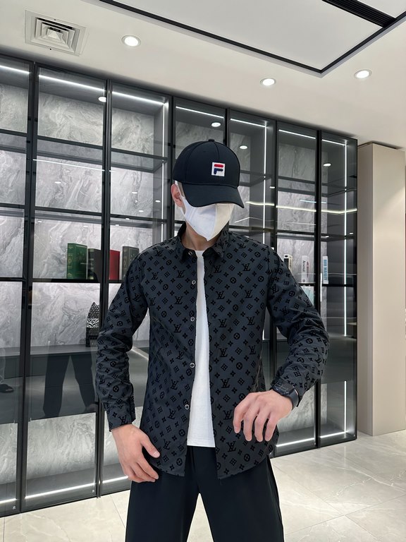 (High-end quality) LV 2022 counter the latest explosion of the shirt shipment Paris counter synchronization sale! Selected Italy    imported customized cotton shirt fabric with the latest plaid design, the chest of the e