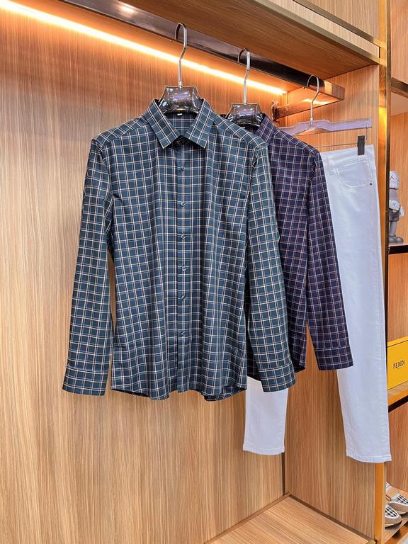 (High version) Burberry casual plaid shirtHas always been an essential item this season A good shirt highlights more than just temperament, counter models Details do unique Burberry shirt is very concerned about the qual