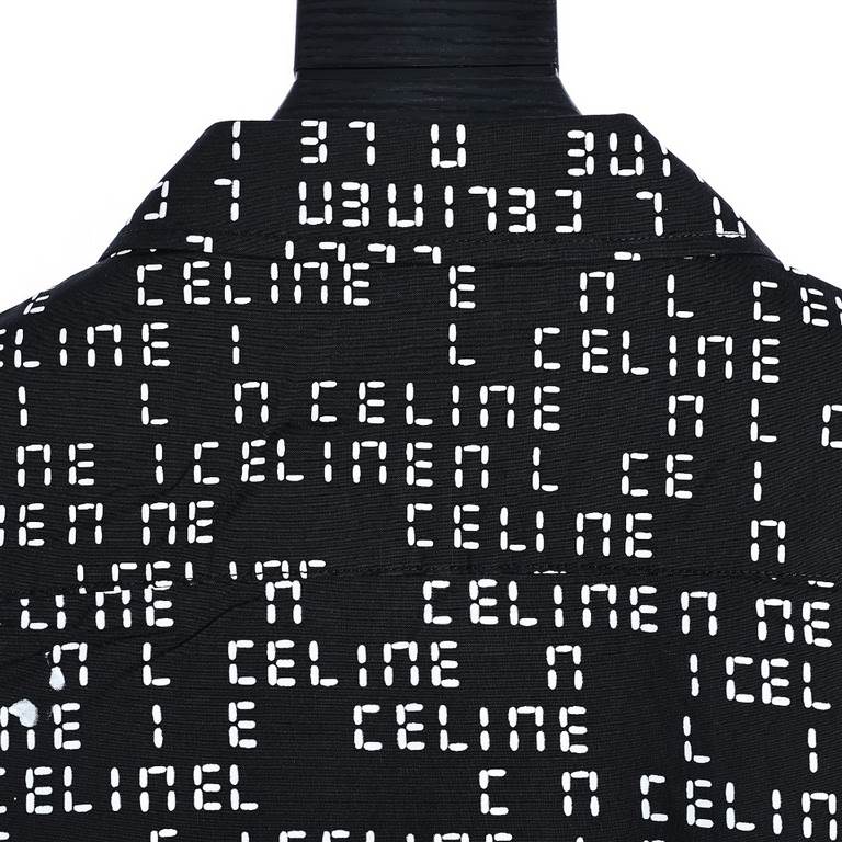 Celine 23FW full print logo shirt.Made of 60S10076 ultra-high density satin Fabric ordering cycle is very long Placket alignment cutting Each piece of clothing fabric to more than two meters Using the transfer printing p