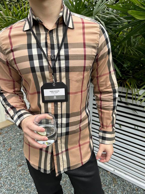 #BurberryBurberry 23Fw New Colorway Large Plaid Shirt On