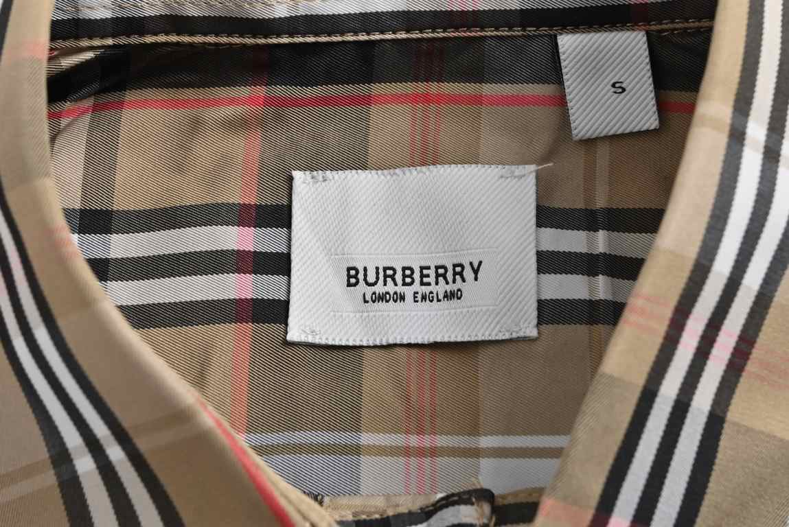 BurberryBurberry New Pocket Embroidery Stripe ShirtBBR brand's most representative striped elements shirt, counter sales first models. The fabric is made of double stranded 80 woven twill fabric, checkered counterpoint, 