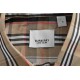 BurberryBurberry New Pocket Embroidery Stripe ShirtBBR brand's most representative striped elements shirt, counter sales first models. The fabric is made of double stranded 80 woven twill fabric, checkered counterpoint, 