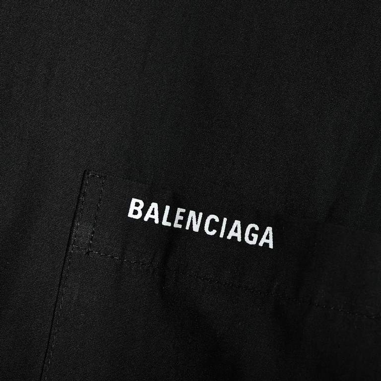 BalenciagaBalenciaga limited edition slogan logo shirt.High quality Archives Logos artwork printed on the front and back. 100% cotton fabric. Long sleeve shirt. Unisex.Colors black and white.Size xs.s.m.l.