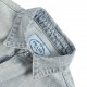 PradaPrada 22Fw triangle label washed denim shirtThis year's latest wash process models purchased in April, adjusting the color tone version of the process cost nearly 10,000, the fabric used is 7 × 7 Sailor Loop Spinnin